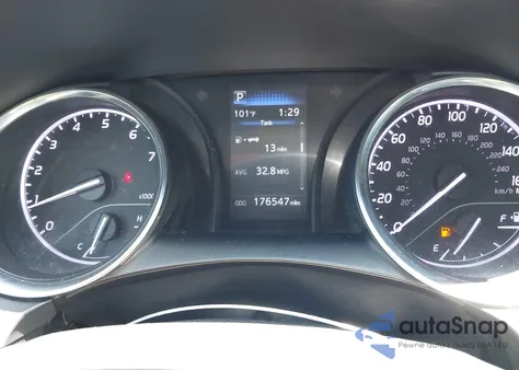 2020 Toyota Camry Se z USA, uszkodzony, nr VIN 4T1G11AK2LU506729